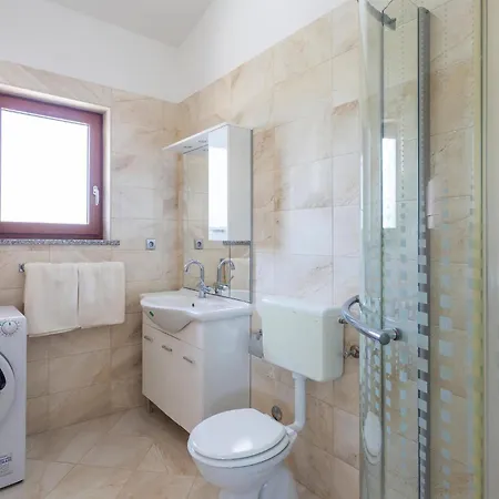Apartment Amazing In With Wifi Vodnjan